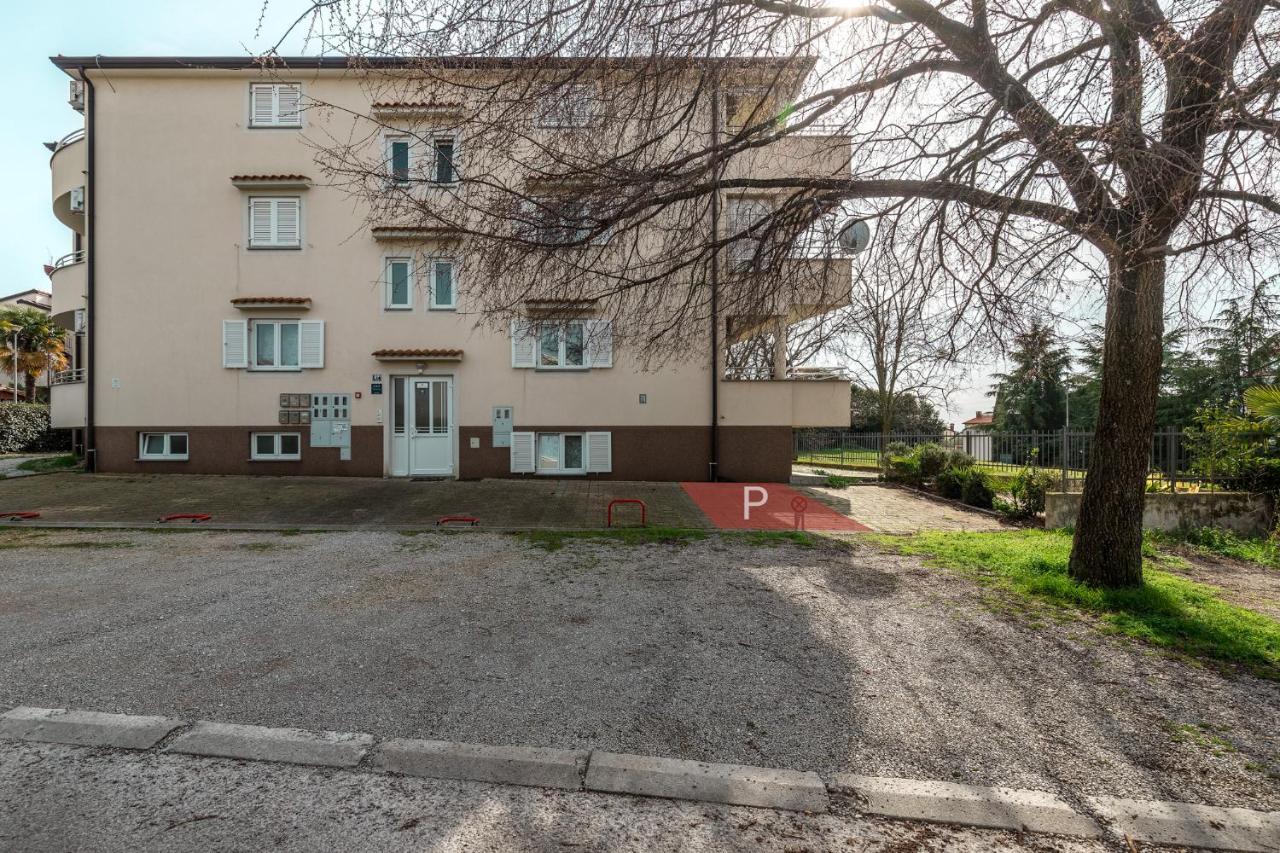 Apartment Andrea Poreč Exterior foto